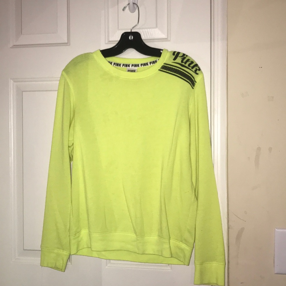 Long sleeved VS top